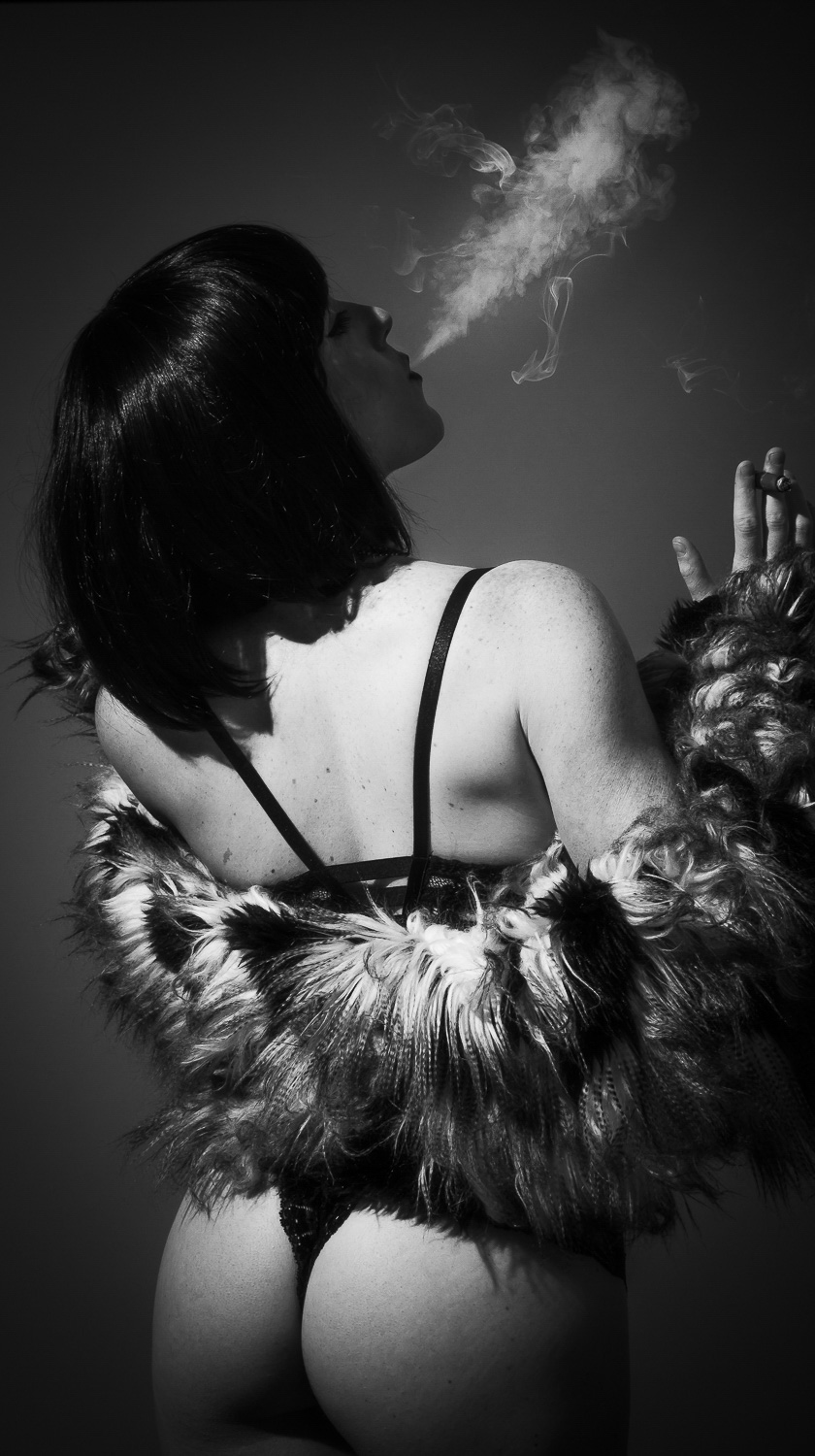 sized/dame dynamite 1 portrait